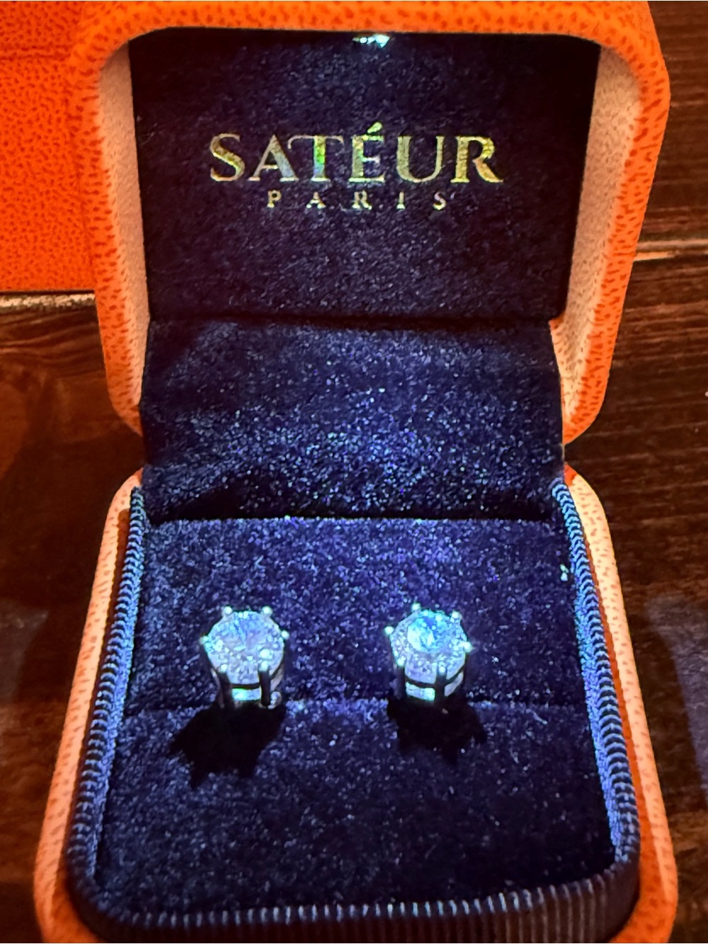 Sateur 1 Carat Studs